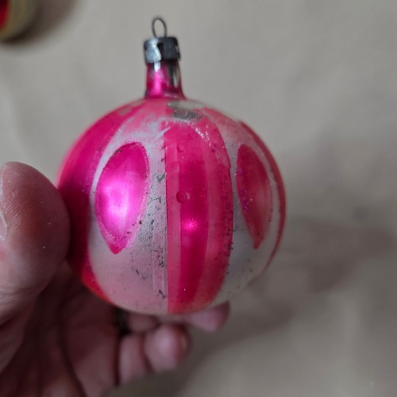 Vintage Christmas Ornaments Holiday Decoration Set of‎ 5 Decorative Balls - Picture 11 of 13